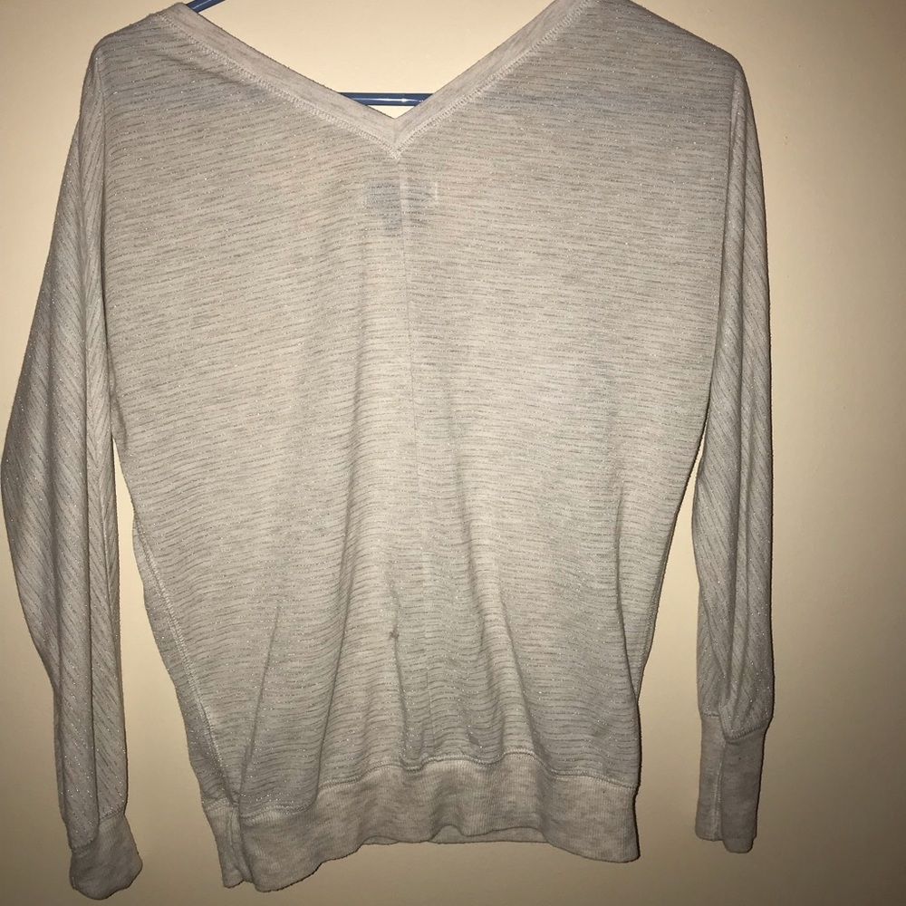 Light Sweater - Picture 3 of 3